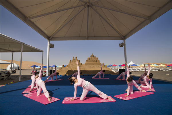 响沙湾,沙漠,度假地,景区,旅游,图片,照片,摄影,内蒙古响沙湾,内蒙古旅游,鄂尔多斯市旅游,莲花酒店,莲花度假酒店,莲沙度假岛,福沙度假岛,悦沙休闲岛,仙沙休闲岛,一粒沙度假村,在线预订,预定,旅行社,AAAAA,5A级旅游景区,库布齐,库布其沙漠,库布其旅游