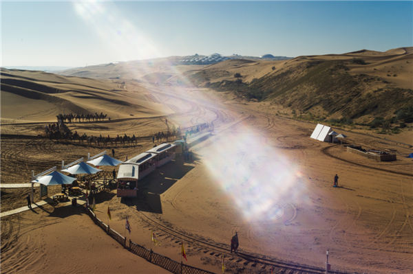 响沙湾,沙漠,度假地,景区,旅游,图片,照片,摄影,内蒙古响沙湾,内蒙古旅游,鄂尔多斯市旅游,莲花酒店,莲花度假酒店,莲沙度假岛,福沙度假岛,悦沙休闲岛,仙沙休闲岛,一粒沙度假村,在线预订,预定,旅行社,AAAAA,5A级旅游景区,库布齐,库布其沙漠,库布其旅游