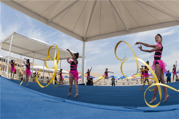 响沙湾,沙漠,度假地,景区,旅游,图片,照片,摄影,内蒙古响沙湾,内蒙古旅游,鄂尔多斯市旅游,莲花酒店,莲花度假酒店,莲沙度假岛,福沙度假岛,悦沙休闲岛,仙沙休闲岛,一粒沙度假村,在线预订,预定,旅行社,AAAAA,5A级旅游景区,库布齐,库布其沙漠,库布其旅游