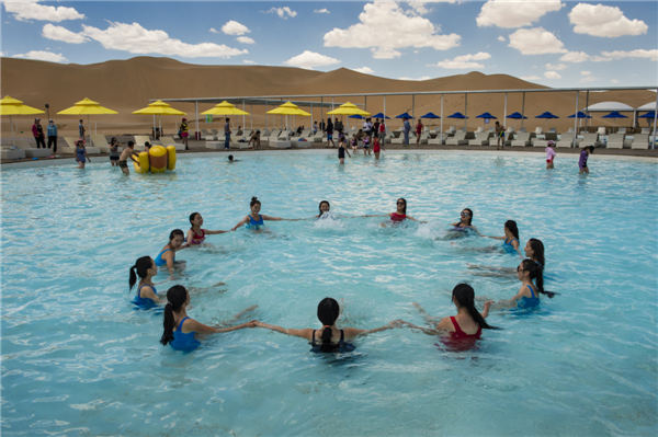 响沙湾,沙漠,度假地,景区,旅游,图片,照片,摄影,内蒙古响沙湾,内蒙古旅游,鄂尔多斯市旅游,莲花酒店,莲花度假酒店,莲沙度假岛,福沙度假岛,悦沙休闲岛,仙沙休闲岛,一粒沙度假村,在线预订,预定,旅行社,AAAAA,5A级旅游景区,库布齐,库布其沙漠,库布其旅游