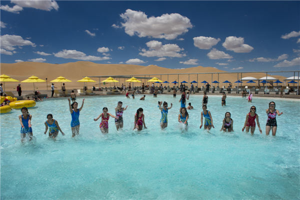 响沙湾,沙漠,度假地,景区,旅游,图片,照片,摄影,内蒙古响沙湾,内蒙古旅游,鄂尔多斯市旅游,莲花酒店,莲花度假酒店,莲沙度假岛,福沙度假岛,悦沙休闲岛,仙沙休闲岛,一粒沙度假村,在线预订,预定,旅行社,AAAAA,5A级旅游景区,库布齐,库布其沙漠,库布其旅游