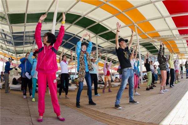 响沙湾,沙漠,度假地,景区,旅游,图片,照片,摄影,内蒙古响沙湾,内蒙古旅游,鄂尔多斯市旅游,莲花酒店,莲花度假酒店,莲沙度假岛,福沙度假岛,悦沙休闲岛,仙沙休闲岛,一粒沙度假村,在线预订,预定,旅行社,AAAAA,5A级旅游景区,库布齐,库布其沙漠,库布其旅游