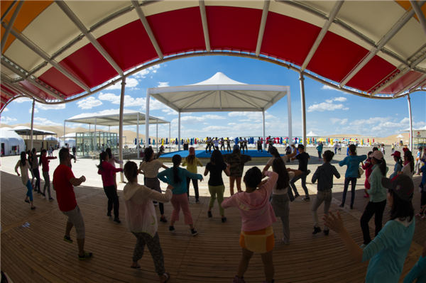 响沙湾,沙漠,度假地,景区,旅游,图片,照片,摄影,内蒙古响沙湾,内蒙古旅游,鄂尔多斯市旅游,莲花酒店,莲花度假酒店,莲沙度假岛,福沙度假岛,悦沙休闲岛,仙沙休闲岛,一粒沙度假村,在线预订,预定,旅行社,AAAAA,5A级旅游景区,库布齐,库布其沙漠,库布其旅游