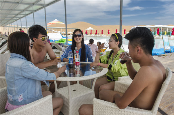 响沙湾,沙漠,度假地,景区,旅游,图片,照片,摄影,内蒙古响沙湾,内蒙古旅游,鄂尔多斯市旅游,莲花酒店,莲花度假酒店,莲沙度假岛,福沙度假岛,悦沙休闲岛,仙沙休闲岛,一粒沙度假村,在线预订,预定,旅行社,AAAAA,5A级旅游景区,库布齐,库布其沙漠,库布其旅游