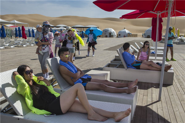 响沙湾,沙漠,度假地,景区,旅游,图片,照片,摄影,内蒙古响沙湾,内蒙古旅游,鄂尔多斯市旅游,莲花酒店,莲花度假酒店,莲沙度假岛,福沙度假岛,悦沙休闲岛,仙沙休闲岛,一粒沙度假村,在线预订,预定,旅行社,AAAAA,5A级旅游景区,库布齐,库布其沙漠,库布其旅游