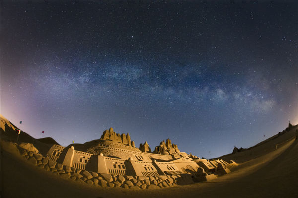 响沙湾,沙漠,度假地,景区,旅游,图片,照片,摄影,内蒙古响沙湾,内蒙古旅游,鄂尔多斯市旅游,莲花酒店,莲花度假酒店,莲沙度假岛,福沙度假岛,悦沙休闲岛,仙沙休闲岛,一粒沙度假村,在线预订,预定,旅行社,AAAAA,5A级旅游景区,库布齐,库布其沙漠,库布其旅游