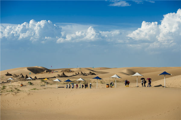 响沙湾,沙漠,度假地,景区,旅游,图片,照片,摄影,内蒙古响沙湾,内蒙古旅游,鄂尔多斯市旅游,莲花酒店,莲花度假酒店,莲沙度假岛,福沙度假岛,悦沙休闲岛,仙沙休闲岛,一粒沙度假村,在线预订,预定,旅行社,AAAAA,5A级旅游景区,库布齐,库布其沙漠,库布其旅游