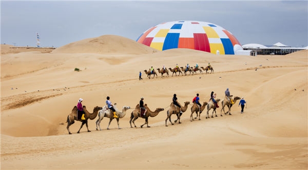 响沙湾,沙漠,度假地,景区,旅游,图片,照片,摄影,内蒙古响沙湾,内蒙古旅游,鄂尔多斯市旅游,莲花酒店,莲花度假酒店,莲沙度假岛,福沙度假岛,悦沙休闲岛,仙沙休闲岛,一粒沙度假村,在线预订,预定,旅行社,AAAAA,5A级旅游景区,库布齐,库布其沙漠,库布其旅游