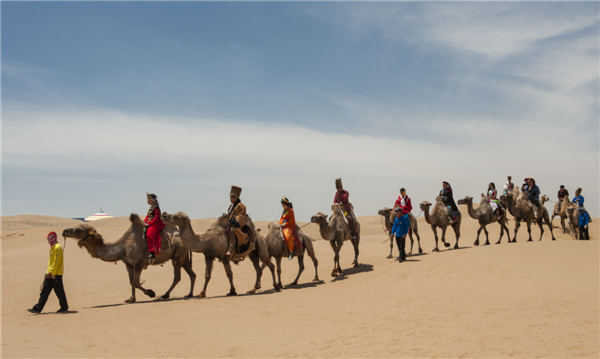 响沙湾,沙漠,度假地,景区,旅游,图片,照片,摄影,内蒙古响沙湾,内蒙古旅游,鄂尔多斯市旅游,莲花酒店,莲花度假酒店,莲沙度假岛,福沙度假岛,悦沙休闲岛,仙沙休闲岛,一粒沙度假村,在线预订,预定,旅行社,AAAAA,5A级旅游景区,库布齐,库布其沙漠,库布其旅游
