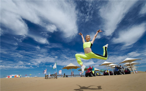 响沙湾,沙漠,度假地,景区,旅游,图片,照片,摄影,内蒙古响沙湾,内蒙古旅游,鄂尔多斯市旅游,莲花酒店,莲花度假酒店,莲沙度假岛,福沙度假岛,悦沙休闲岛,仙沙休闲岛,一粒沙度假村,在线预订,预定,旅行社,AAAAA,5A级旅游景区,库布齐,库布其沙漠,库布其旅游