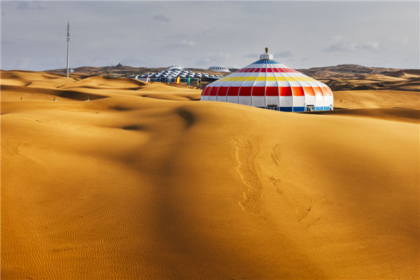 响沙湾,沙漠,度假地,景区,旅游,图片,照片,摄影,内蒙古响沙湾,内蒙古旅游,鄂尔多斯市旅游,莲花酒店,莲花度假酒店,莲沙度假岛,福沙度假岛,悦沙休闲岛,仙沙休闲岛,一粒沙度假村,在线预订,预定,旅行社,AAAAA,5A级旅游景区,库布齐,库布其沙漠,库布其旅游