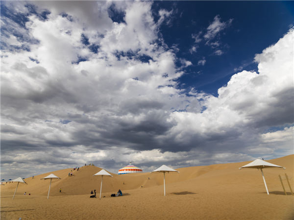 响沙湾,沙漠,度假地,景区,旅游,图片,照片,摄影,内蒙古响沙湾,内蒙古旅游,鄂尔多斯市旅游,莲花酒店,莲花度假酒店,莲沙度假岛,福沙度假岛,悦沙休闲岛,仙沙休闲岛,一粒沙度假村,在线预订,预定,旅行社,AAAAA,5A级旅游景区,库布齐,库布其沙漠,库布其旅游