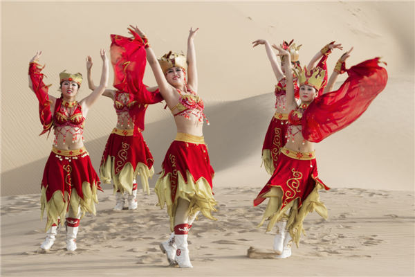 响沙湾,沙漠,度假地,景区,旅游,图片,照片,摄影,内蒙古响沙湾,内蒙古旅游,鄂尔多斯市旅游,莲花酒店,莲花度假酒店,莲沙度假岛,福沙度假岛,悦沙休闲岛,仙沙休闲岛,一粒沙度假村,在线预订,预定,旅行社,AAAAA,5A级旅游景区,库布齐,库布其沙漠,库布其旅游