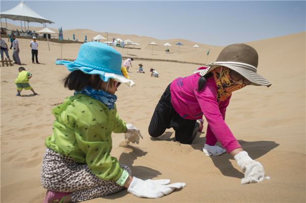 响沙湾,沙漠,度假地,景区,旅游,图片,照片,摄影,内蒙古响沙湾,内蒙古旅游,鄂尔多斯市旅游,莲花酒店,莲花度假酒店,莲沙度假岛,福沙度假岛,悦沙休闲岛,仙沙休闲岛,一粒沙度假村,在线预订,预定,旅行社,AAAAA,5A级旅游景区,库布齐,库布其沙漠,库布其旅游