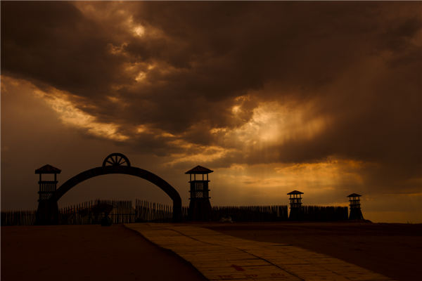 响沙湾,沙漠,度假地,景区,旅游,图片,照片,摄影,内蒙古响沙湾,内蒙古旅游,鄂尔多斯市旅游,莲花酒店,莲花度假酒店,莲沙度假岛,福沙度假岛,悦沙休闲岛,仙沙休闲岛,一粒沙度假村,在线预订,预定,旅行社,AAAAA,5A级旅游景区,库布齐,库布其沙漠,库布其旅游