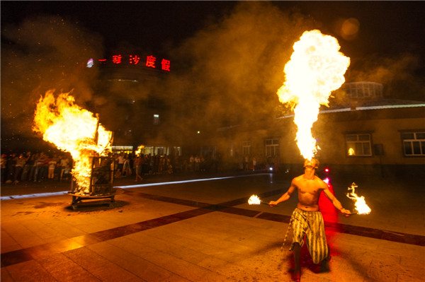 响沙湾,沙漠,度假地,景区,旅游,图片,照片,摄影,内蒙古响沙湾,内蒙古旅游,鄂尔多斯市旅游,莲花酒店,莲花度假酒店,莲沙度假岛,福沙度假岛,悦沙休闲岛,仙沙休闲岛,一粒沙度假村,在线预订,预定,旅行社,AAAAA,5A级旅游景区,库布齐,库布其沙漠,库布其旅游