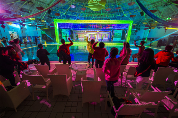 响沙湾,沙漠,度假地,景区,旅游,图片,照片,摄影,内蒙古响沙湾,内蒙古旅游,鄂尔多斯市旅游,莲花酒店,莲花度假酒店,莲沙度假岛,福沙度假岛,悦沙休闲岛,仙沙休闲岛,一粒沙度假村,在线预订,预定,旅行社,AAAAA,5A级旅游景区,库布齐,库布其沙漠,库布其旅游