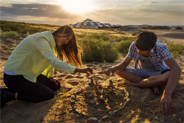 响沙湾,沙漠,度假地,景区,旅游,图片,照片,摄影,内蒙古响沙湾,内蒙古旅游,鄂尔多斯市旅游,莲花酒店,莲花度假酒店,莲沙度假岛,福沙度假岛,悦沙休闲岛,仙沙休闲岛,一粒沙度假村,在线预订,预定,旅行社,AAAAA,5A级旅游景区,库布齐,库布其沙漠,库布其旅游