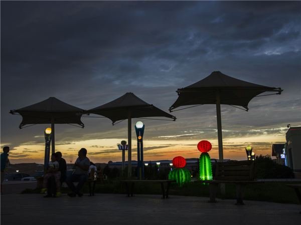 响沙湾,沙漠,度假地,景区,旅游,图片,照片,摄影,内蒙古响沙湾,内蒙古旅游,鄂尔多斯市旅游,莲花酒店,莲花度假酒店,莲沙度假岛,福沙度假岛,悦沙休闲岛,仙沙休闲岛,一粒沙度假村,在线预订,预定,旅行社,AAAAA,5A级旅游景区,库布齐,库布其沙漠,库布其旅游