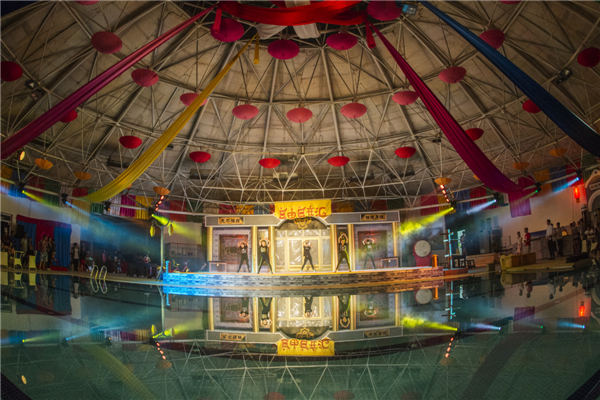 响沙湾,沙漠,度假地,景区,旅游,图片,照片,摄影,内蒙古响沙湾,内蒙古旅游,鄂尔多斯市旅游,莲花酒店,莲花度假酒店,莲沙度假岛,福沙度假岛,悦沙休闲岛,仙沙休闲岛,一粒沙度假村,在线预订,预定,旅行社,AAAAA,5A级旅游景区,库布齐,库布其沙漠,库布其旅游