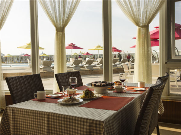 响沙湾,沙漠,度假地,景区,旅游,图片,照片,摄影,内蒙古响沙湾,内蒙古旅游,鄂尔多斯市旅游,莲花酒店,莲花度假酒店,莲沙度假岛,福沙度假岛,悦沙休闲岛,仙沙休闲岛,一粒沙度假村,在线预订,预定,旅行社,AAAAA,5A级旅游景区,库布齐,库布其沙漠,库布其旅游