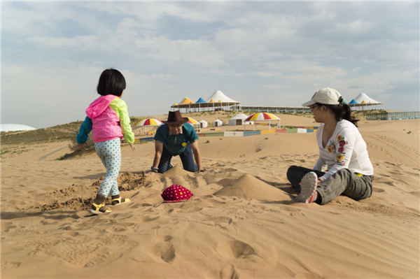 响沙湾,沙漠,度假地,景区,旅游,图片,照片,摄影,内蒙古响沙湾,内蒙古旅游,鄂尔多斯市旅游,莲花酒店,莲花度假酒店,莲沙度假岛,福沙度假岛,悦沙休闲岛,仙沙休闲岛,一粒沙度假村,在线预订,预定,旅行社,AAAAA,5A级旅游景区,库布齐,库布其沙漠,库布其旅游