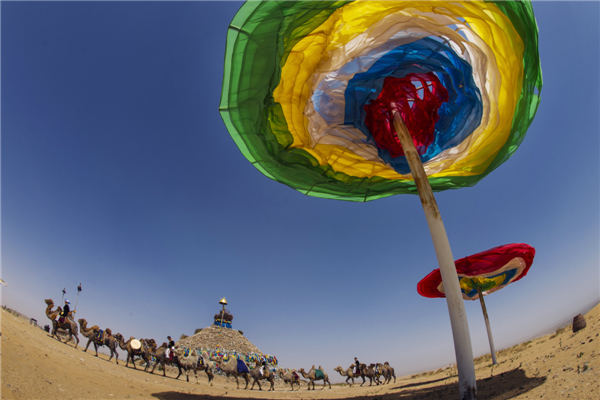 响沙湾,沙漠,度假地,景区,旅游,图片,照片,摄影,内蒙古响沙湾,内蒙古旅游,鄂尔多斯市旅游,莲花酒店,莲花度假酒店,莲沙度假岛,福沙度假岛,悦沙休闲岛,仙沙休闲岛,一粒沙度假村,在线预订,预定,旅行社,AAAAA,5A级旅游景区,库布齐,库布其沙漠,库布其旅游