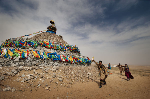 响沙湾,沙漠,度假地,景区,旅游,图片,照片,摄影,内蒙古响沙湾,内蒙古旅游,鄂尔多斯市旅游,莲花酒店,莲花度假酒店,莲沙度假岛,福沙度假岛,悦沙休闲岛,仙沙休闲岛,一粒沙度假村,在线预订,预定,旅行社,AAAAA,5A级旅游景区,库布齐,库布其沙漠,库布其旅游