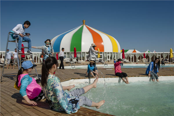 响沙湾,沙漠,度假地,景区,旅游,图片,照片,摄影,内蒙古响沙湾,内蒙古旅游,鄂尔多斯市旅游,莲花酒店,莲花度假酒店,莲沙度假岛,福沙度假岛,悦沙休闲岛,仙沙休闲岛,一粒沙度假村,在线预订,预定,旅行社,AAAAA,5A级旅游景区,库布齐,库布其沙漠,库布其旅游