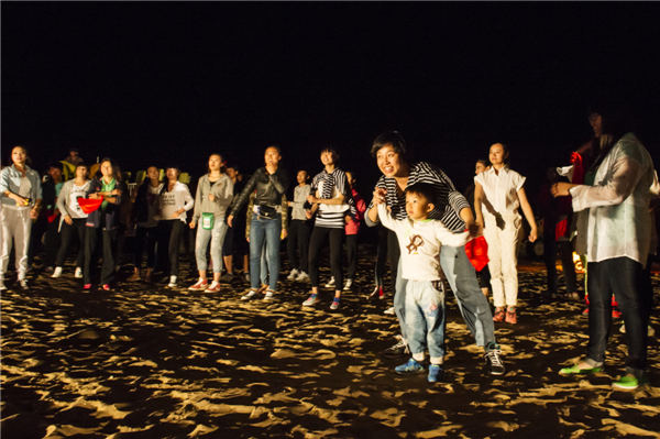 响沙湾,沙漠,度假地,景区,旅游,图片,照片,摄影,内蒙古响沙湾,内蒙古旅游,鄂尔多斯市旅游,莲花酒店,莲花度假酒店,莲沙度假岛,福沙度假岛,悦沙休闲岛,仙沙休闲岛,一粒沙度假村,在线预订,预定,旅行社,AAAAA,5A级旅游景区,库布齐,库布其沙漠,库布其旅游