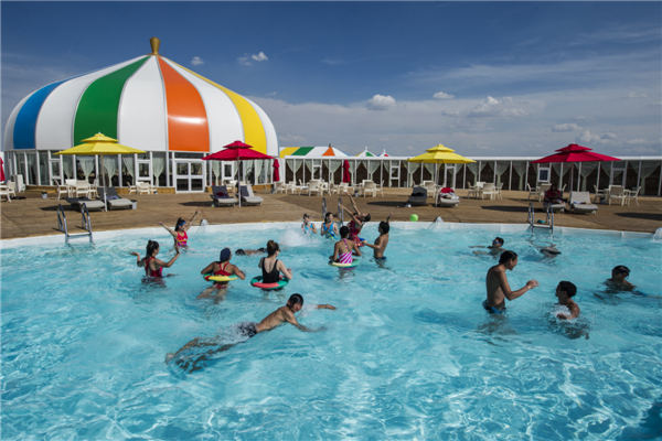 响沙湾,沙漠,度假地,景区,旅游,图片,照片,摄影,内蒙古响沙湾,内蒙古旅游,鄂尔多斯市旅游,莲花酒店,莲花度假酒店,莲沙度假岛,福沙度假岛,悦沙休闲岛,仙沙休闲岛,一粒沙度假村,在线预订,预定,旅行社,AAAAA,5A级旅游景区,库布齐,库布其沙漠,库布其旅游