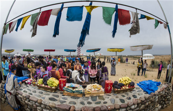 响沙湾,沙漠,度假地,景区,旅游,图片,照片,摄影,内蒙古响沙湾,内蒙古旅游,鄂尔多斯市旅游,莲花酒店,莲花度假酒店,莲沙度假岛,福沙度假岛,悦沙休闲岛,仙沙休闲岛,一粒沙度假村,在线预订,预定,旅行社,AAAAA,5A级旅游景区,库布齐,库布其沙漠,库布其旅游