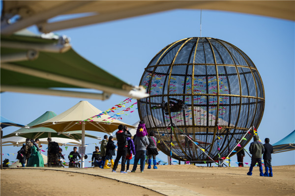 响沙湾,沙漠,度假地,景区,旅游,图片,照片,摄影,内蒙古响沙湾,内蒙古旅游,鄂尔多斯市旅游,莲花酒店,莲花度假酒店,莲沙度假岛,福沙度假岛,悦沙休闲岛,仙沙休闲岛,一粒沙度假村,在线预订,预定,旅行社,AAAAA,5A级旅游景区,库布齐,库布其沙漠,库布其旅游