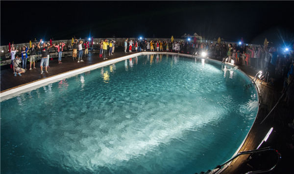 响沙湾,沙漠,度假地,景区,旅游,图片,照片,摄影,内蒙古响沙湾,内蒙古旅游,鄂尔多斯市旅游,莲花酒店,莲花度假酒店,莲沙度假岛,福沙度假岛,悦沙休闲岛,仙沙休闲岛,一粒沙度假村,在线预订,预定,旅行社,AAAAA,5A级旅游景区,库布齐,库布其沙漠,库布其旅游