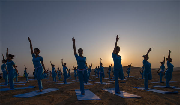 响沙湾,沙漠,度假地,景区,旅游,图片,照片,摄影,内蒙古响沙湾,内蒙古旅游,鄂尔多斯市旅游,莲花酒店,莲花度假酒店,莲沙度假岛,福沙度假岛,悦沙休闲岛,仙沙休闲岛,一粒沙度假村,在线预订,预定,旅行社,AAAAA,5A级旅游景区,库布齐,库布其沙漠,库布其旅游