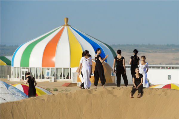 响沙湾,沙漠,度假地,景区,旅游,图片,照片,摄影,内蒙古响沙湾,内蒙古旅游,鄂尔多斯市旅游,莲花酒店,莲花度假酒店,莲沙度假岛,福沙度假岛,悦沙休闲岛,仙沙休闲岛,一粒沙度假村,在线预订,预定,旅行社,AAAAA,5A级旅游景区,库布齐,库布其沙漠,库布其旅游