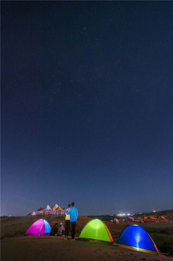 响沙湾,沙漠,度假地,景区,旅游,图片,照片,摄影,内蒙古响沙湾,内蒙古旅游,鄂尔多斯市旅游,莲花酒店,莲花度假酒店,莲沙度假岛,福沙度假岛,悦沙休闲岛,仙沙休闲岛,一粒沙度假村,在线预订,预定,旅行社,AAAAA,5A级旅游景区,库布齐,库布其沙漠,库布其旅游