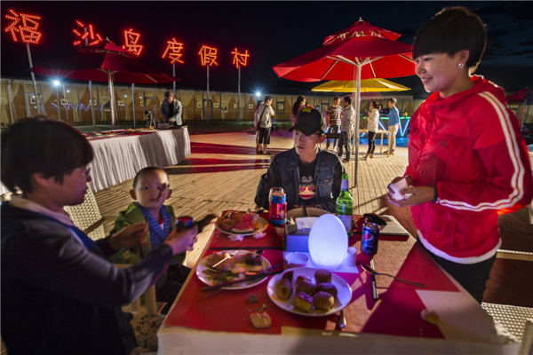 响沙湾,沙漠,度假地,景区,旅游,图片,照片,摄影,内蒙古响沙湾,内蒙古旅游,鄂尔多斯市旅游,莲花酒店,莲花度假酒店,莲沙度假岛,福沙度假岛,悦沙休闲岛,仙沙休闲岛,一粒沙度假村,在线预订,预定,旅行社,AAAAA,5A级旅游景区,库布齐,库布其沙漠,库布其旅游