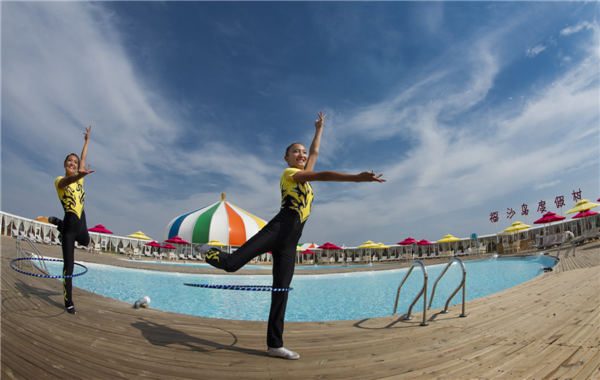 响沙湾,沙漠,度假地,景区,旅游,图片,照片,摄影,内蒙古响沙湾,内蒙古旅游,鄂尔多斯市旅游,莲花酒店,莲花度假酒店,莲沙度假岛,福沙度假岛,悦沙休闲岛,仙沙休闲岛,一粒沙度假村,在线预订,预定,旅行社,AAAAA,5A级旅游景区,库布齐,库布其沙漠,库布其旅游