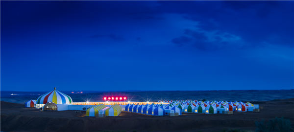 响沙湾,沙漠,度假地,景区,旅游,图片,照片,摄影,内蒙古响沙湾,内蒙古旅游,鄂尔多斯市旅游,莲花酒店,莲花度假酒店,莲沙度假岛,福沙度假岛,悦沙休闲岛,仙沙休闲岛,一粒沙度假村,在线预订,预定,旅行社,AAAAA,5A级旅游景区,库布齐,库布其沙漠,库布其旅游