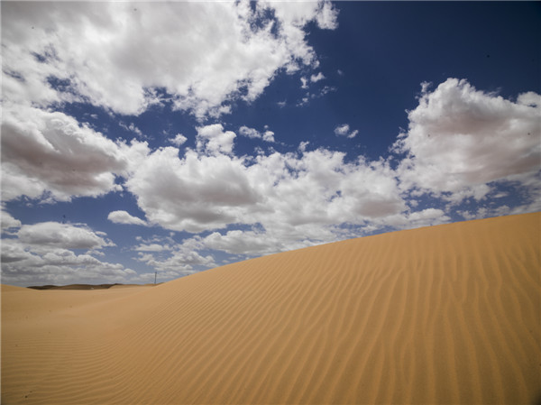 响沙湾,沙漠,度假地,景区,旅游,图片,照片,摄影,内蒙古响沙湾,内蒙古旅游,鄂尔多斯市旅游,莲花酒店,莲花度假酒店,莲沙度假岛,福沙度假岛,悦沙休闲岛,仙沙休闲岛,一粒沙度假村,在线预订,预定,旅行社,AAAAA,5A级旅游景区,库布齐,库布其沙漠,库布其旅游