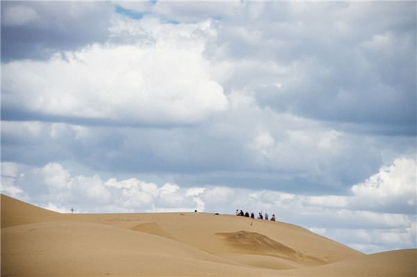 响沙湾,沙漠,度假地,景区,旅游,图片,照片,摄影,内蒙古响沙湾,内蒙古旅游,鄂尔多斯市旅游,莲花酒店,莲花度假酒店,莲沙度假岛,福沙度假岛,悦沙休闲岛,仙沙休闲岛,一粒沙度假村,在线预订,预定,旅行社,AAAAA,5A级旅游景区,库布齐,库布其沙漠,库布其旅游