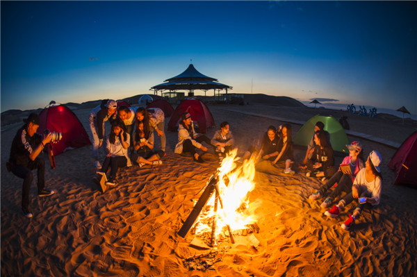 响沙湾,沙漠,度假地,景区,旅游,图片,照片,摄影,内蒙古响沙湾,内蒙古旅游,鄂尔多斯市旅游,莲花酒店,莲花度假酒店,莲沙度假岛,福沙度假岛,悦沙休闲岛,仙沙休闲岛,一粒沙度假村,在线预订,预定,旅行社,AAAAA,5A级旅游景区,库布齐,库布其沙漠,库布其旅游