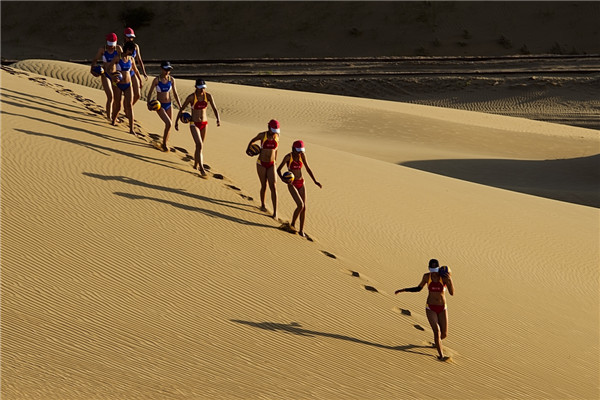 响沙湾,沙漠,度假地,景区,旅游,图片,照片,摄影,内蒙古响沙湾,内蒙古旅游,鄂尔多斯市旅游,莲花酒店,莲花度假酒店,莲沙度假岛,福沙度假岛,悦沙休闲岛,仙沙休闲岛,一粒沙度假村,在线预订,预定,旅行社,AAAAA,5A级旅游景区,库布齐,库布其沙漠,库布其旅游