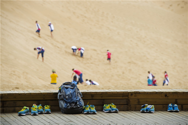 响沙湾,沙漠,度假地,景区,旅游,图片,照片,摄影,内蒙古响沙湾,内蒙古旅游,鄂尔多斯市旅游,莲花酒店,莲花度假酒店,莲沙度假岛,福沙度假岛,悦沙休闲岛,仙沙休闲岛,一粒沙度假村,在线预订,预定,旅行社,AAAAA,5A级旅游景区,库布齐,库布其沙漠,库布其旅游