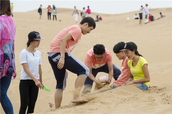 响沙湾,沙漠,度假地,景区,旅游,图片,照片,摄影,内蒙古响沙湾,内蒙古旅游,鄂尔多斯市旅游,莲花酒店,莲花度假酒店,莲沙度假岛,福沙度假岛,悦沙休闲岛,仙沙休闲岛,一粒沙度假村,在线预订,预定,旅行社,AAAAA,5A级旅游景区,库布齐,库布其沙漠,库布其旅游