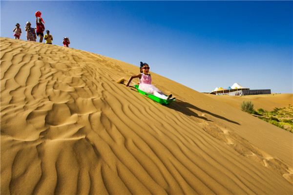 响沙湾,沙漠,度假地,景区,旅游,图片,照片,摄影,内蒙古响沙湾,内蒙古旅游,鄂尔多斯市旅游,莲花酒店,莲花度假酒店,莲沙度假岛,福沙度假岛,悦沙休闲岛,仙沙休闲岛,一粒沙度假村,在线预订,预定,旅行社,AAAAA,5A级旅游景区,库布齐,库布其沙漠,库布其旅游