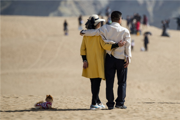 响沙湾,沙漠,度假地,景区,旅游,图片,照片,摄影,内蒙古响沙湾,内蒙古旅游,鄂尔多斯市旅游,莲花酒店,莲花度假酒店,莲沙度假岛,福沙度假岛,悦沙休闲岛,仙沙休闲岛,一粒沙度假村,在线预订,预定,旅行社,AAAAA,5A级旅游景区,库布齐,库布其沙漠,库布其旅游