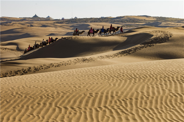 响沙湾,沙漠,度假地,景区,旅游,图片,照片,摄影,内蒙古响沙湾,内蒙古旅游,鄂尔多斯市旅游,莲花酒店,莲花度假酒店,莲沙度假岛,福沙度假岛,悦沙休闲岛,仙沙休闲岛,一粒沙度假村,在线预订,预定,旅行社,AAAAA,5A级旅游景区,库布齐,库布其沙漠,库布其旅游