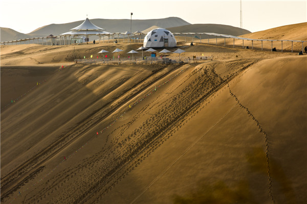 响沙湾,沙漠,度假地,景区,旅游,图片,照片,摄影,内蒙古响沙湾,内蒙古旅游,鄂尔多斯市旅游,莲花酒店,莲花度假酒店,莲沙度假岛,福沙度假岛,悦沙休闲岛,仙沙休闲岛,一粒沙度假村,在线预订,预定,旅行社,AAAAA,5A级旅游景区,库布齐,库布其沙漠,库布其旅游